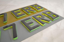 Load image into Gallery viewer, green gel Number Plate - Crystal Plates