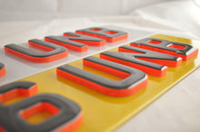 Load image into Gallery viewer, red gel Number Plate - Crystal Plates