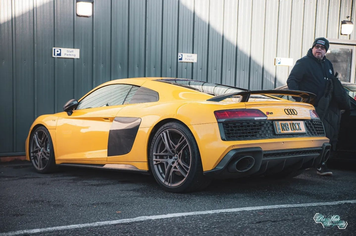 Audi R8 V10 Performance with some 4D plates – Crystal Plates
