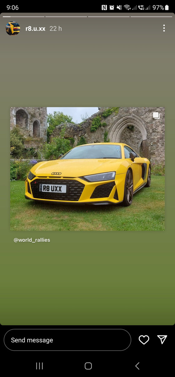Audi R8 V10 Performance with some 4D plates – Crystal Plates
